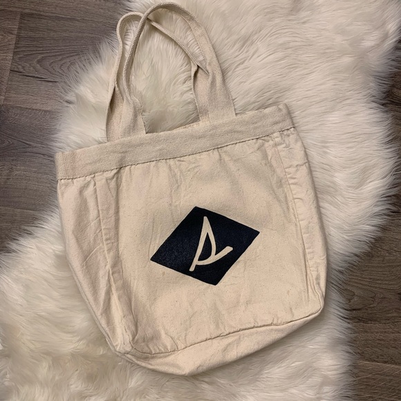 Sperry Since 1935 Large Canvas Tote Bag - Picture 10 of 15